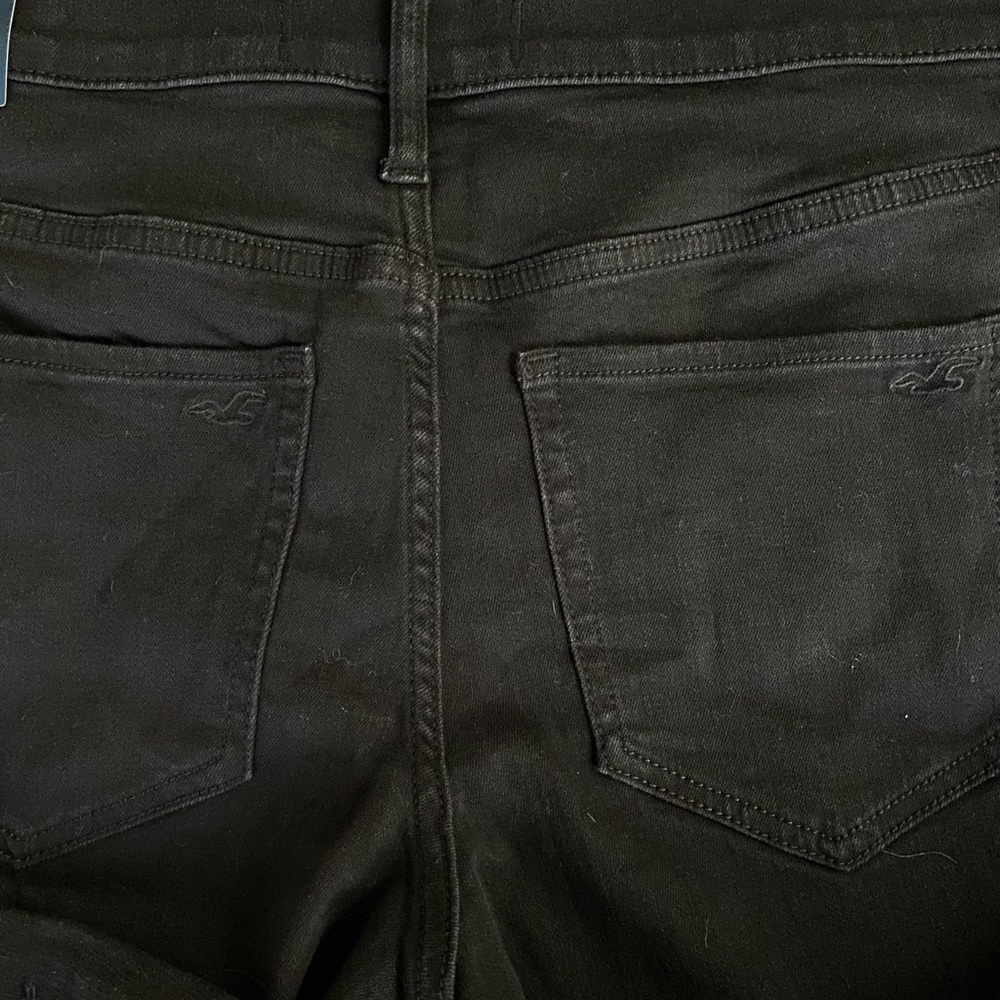 Hollister Size 11 Mid-Rise Short 5” - Picture 5 of 8
